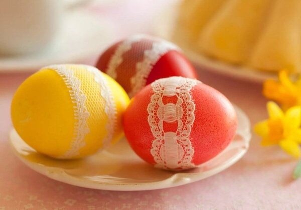 Яйца с кружевом