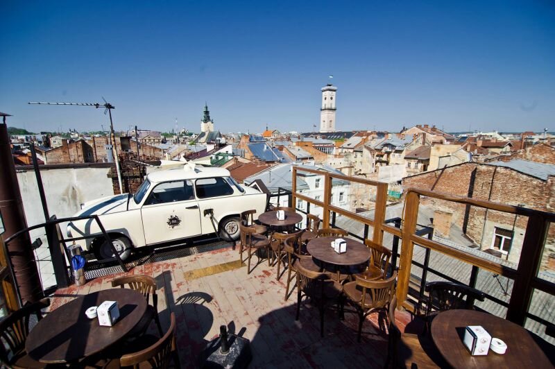 на крыше "Дома легенд"