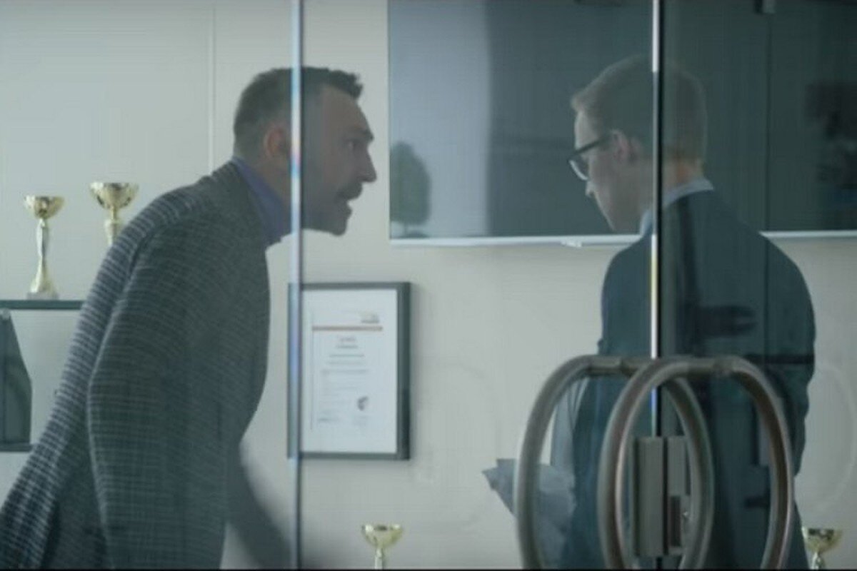 Узнали клип? Вот у нас в офисе было похоже. Фото spb.kp.ru 