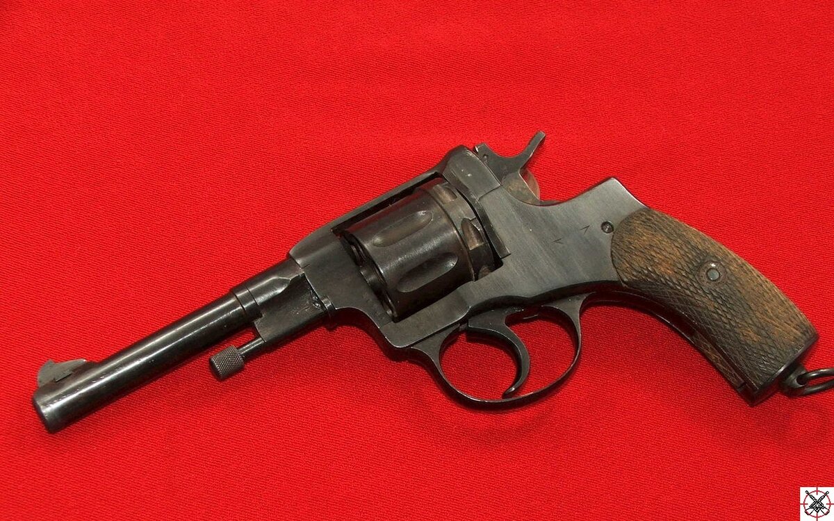 Револьвер Нагана 1895 года