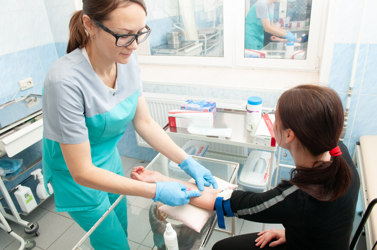 Забор крови производят из вены