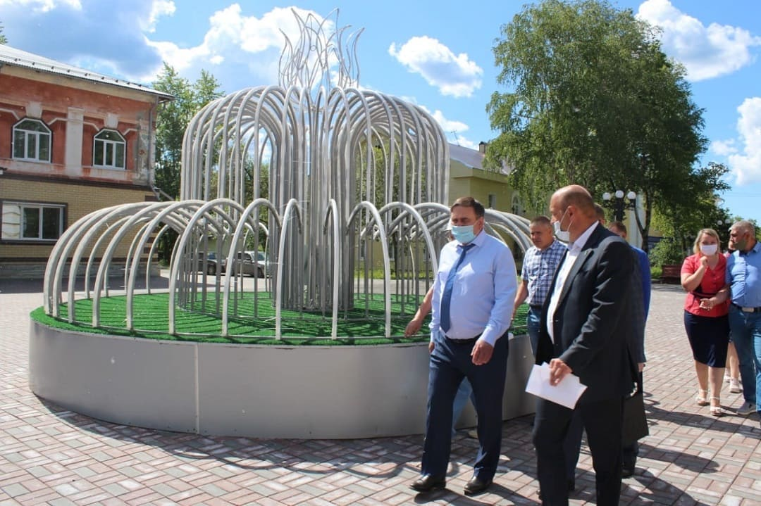 Дендрарий Полевской. Парк Дендрарий Полевской. Полевской фонтан в парке.