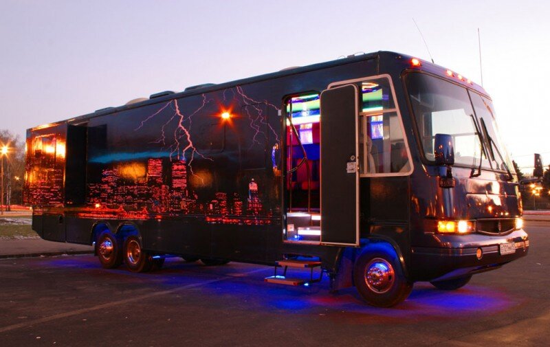 Пати автобус в Москве