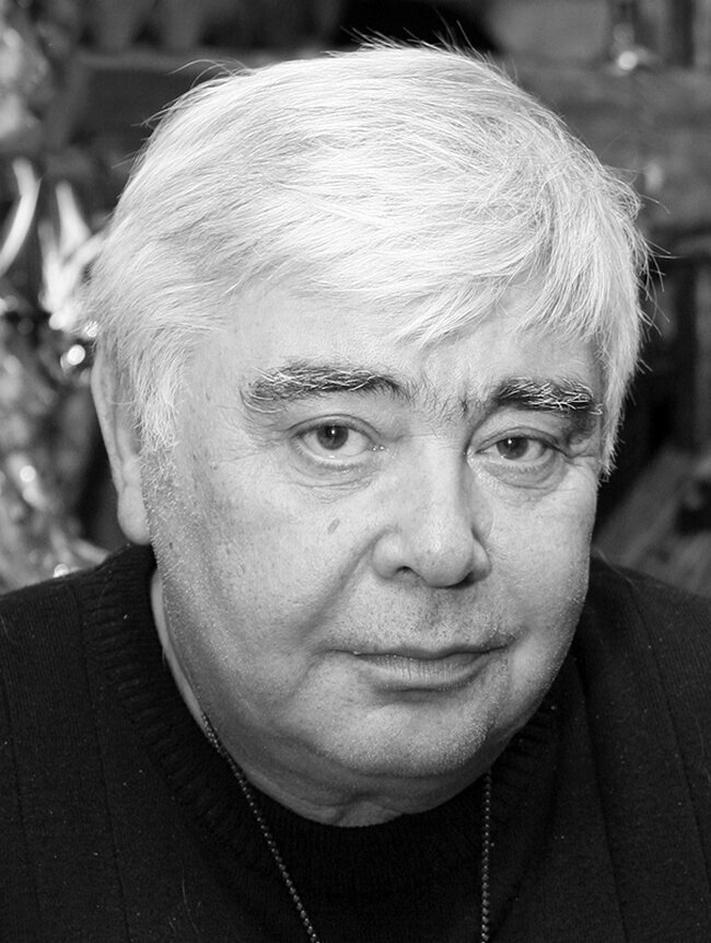 Умная грусть в глазах...