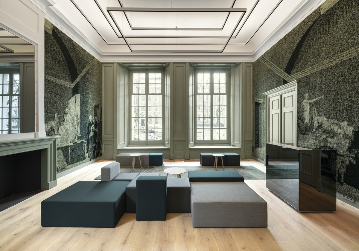 Источник: https://www.archdaily.com/938550/felix-meritis-interior-renovation-i29?ad_source=search&ad_medium=search_result_all