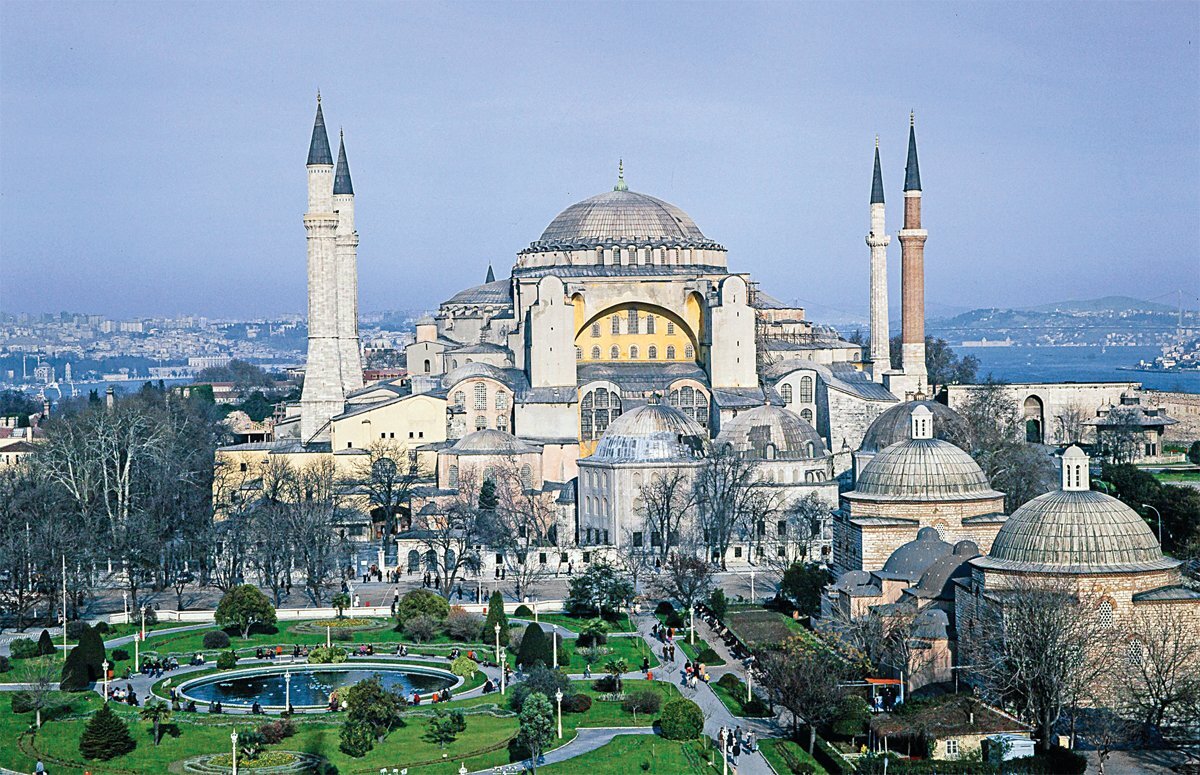 Величественный Софийский собор в украденном православном городе Константинополь 