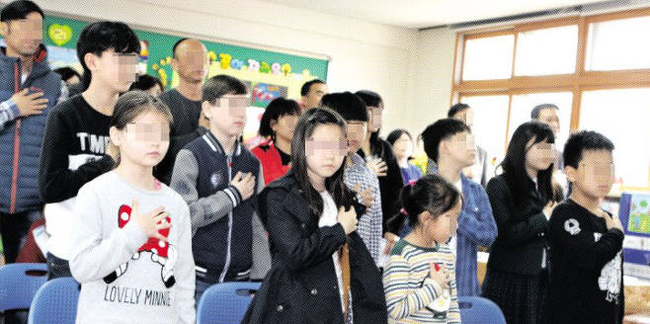 Хангуки готовы устроить “темную” просто за то, что им кто-то не нравится
Южная Корея уже давно возглавляет рейтинг лучшего образования в мире.-2
