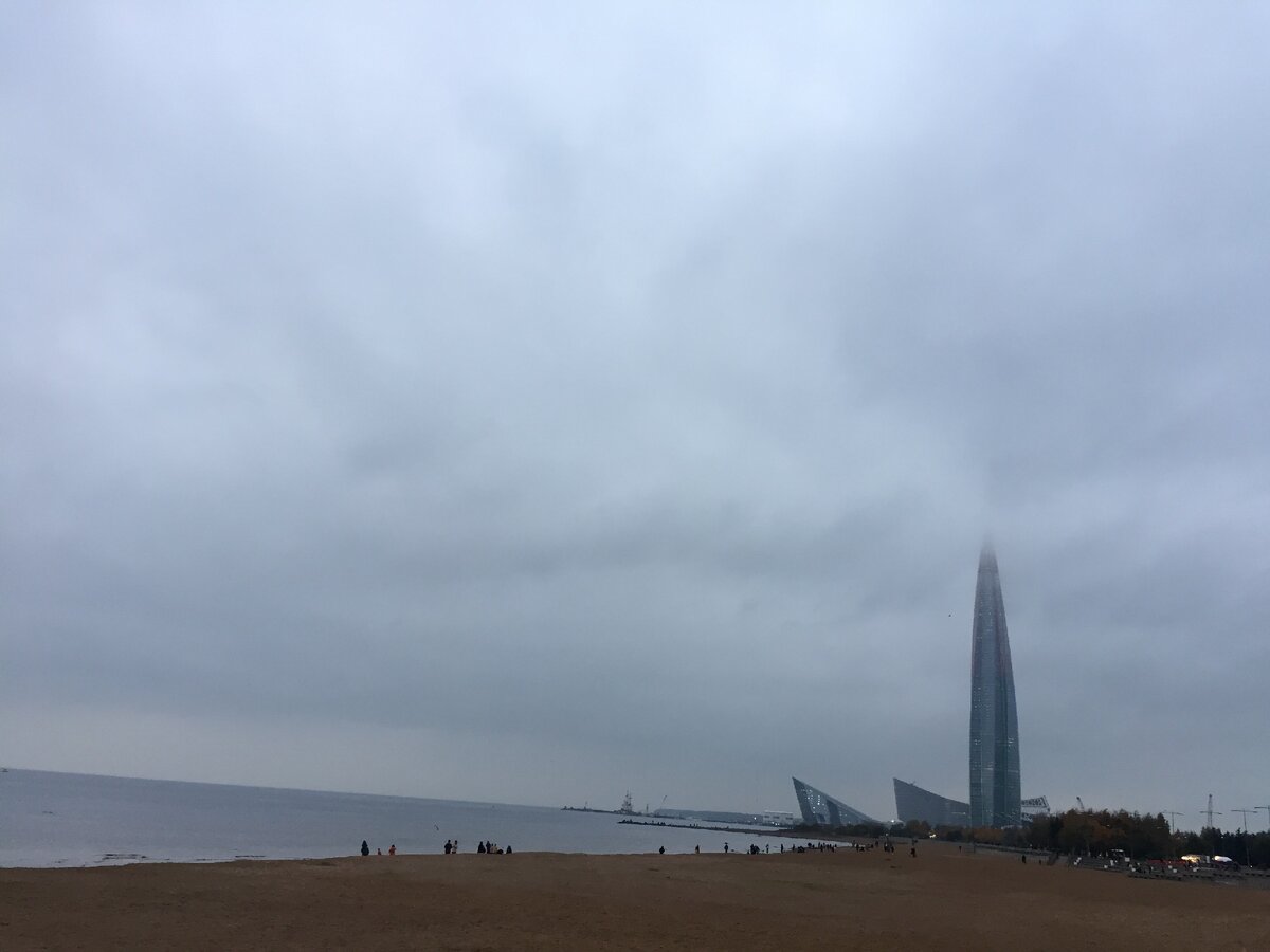 Главная достопримечательность современного Питера. Фото автора.