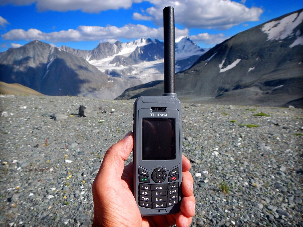 Спутниковый телефон Thuraya XT-Lite 