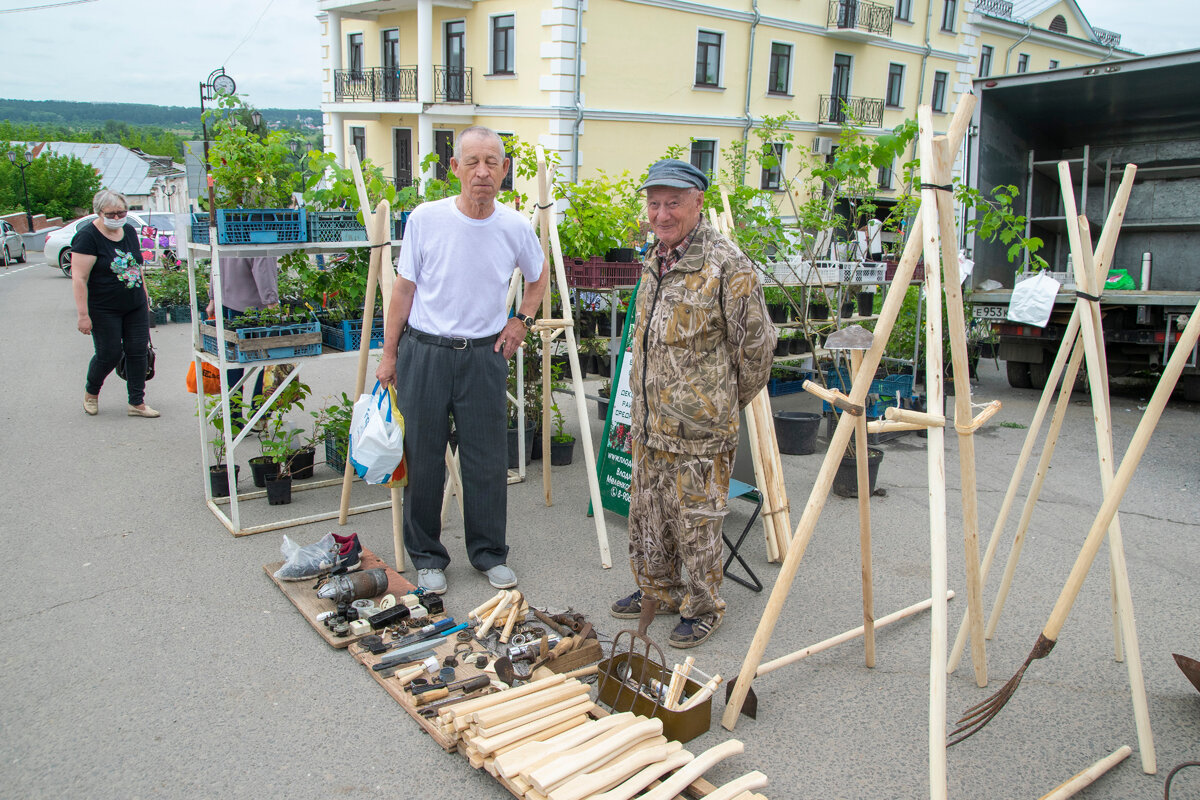 Касимов торговый. Показываю что можно купить на улицах провинциального  города | vassabi0 - винтажная история | Дзен