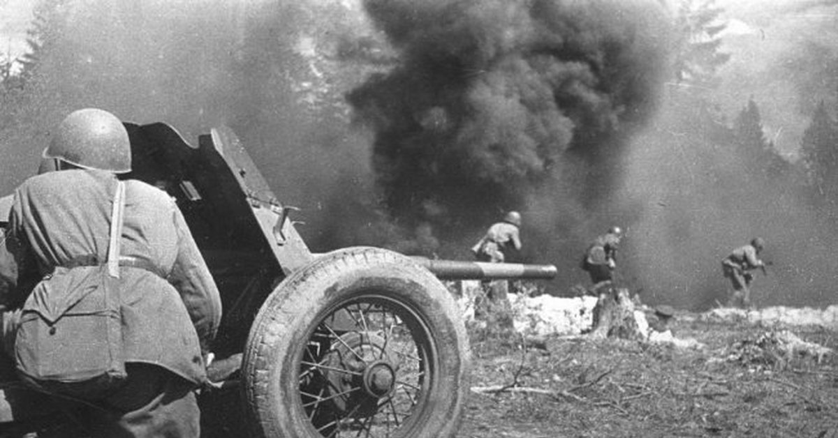 «От героев былых времен не осталось порой имен..»
