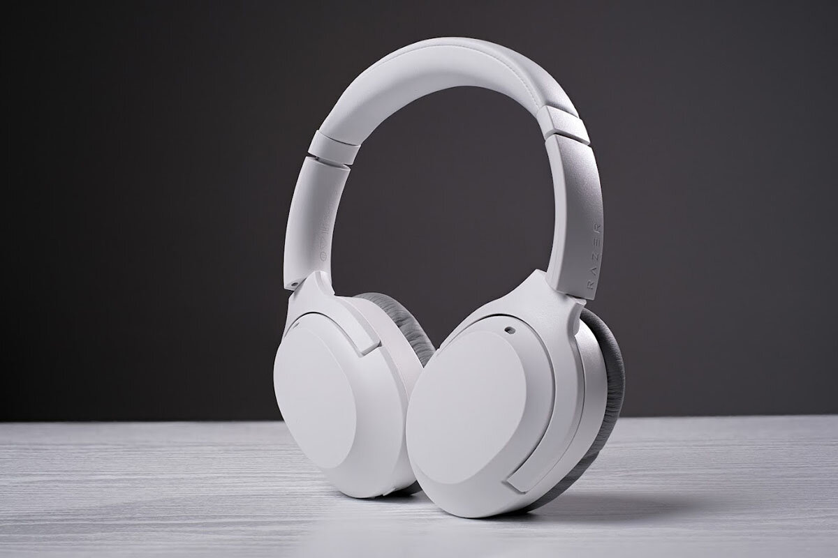 Полноразмерные беспроводные наушники Razer Opus X