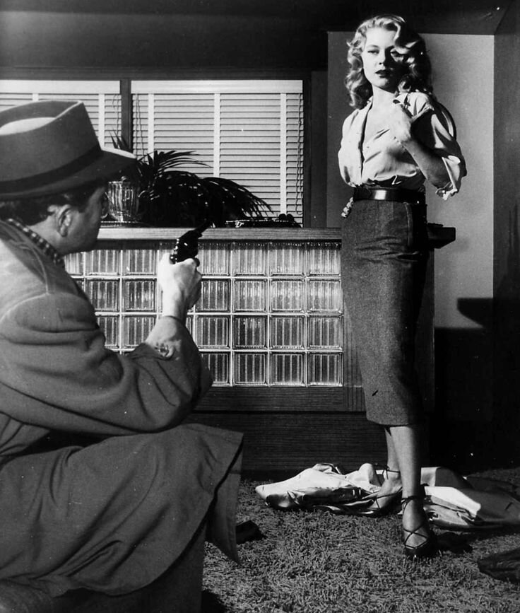 Кадр из фильма "Суд - это я" (1953)