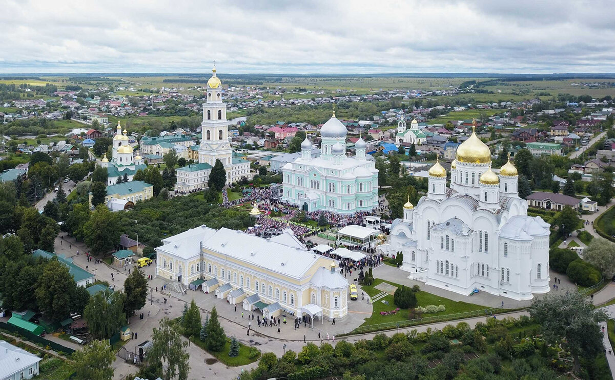 храмы саровского монастыря