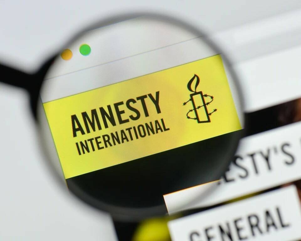     Глава украинского офиса Amnesty International уволилась из-за доклада о военных преступлениях ВСУ  Shutterstock