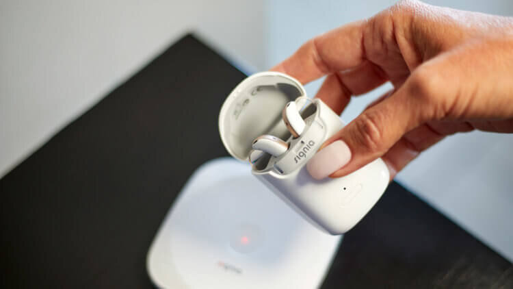    Слуховые аппараты для iPhone выглядят почти как AirPods