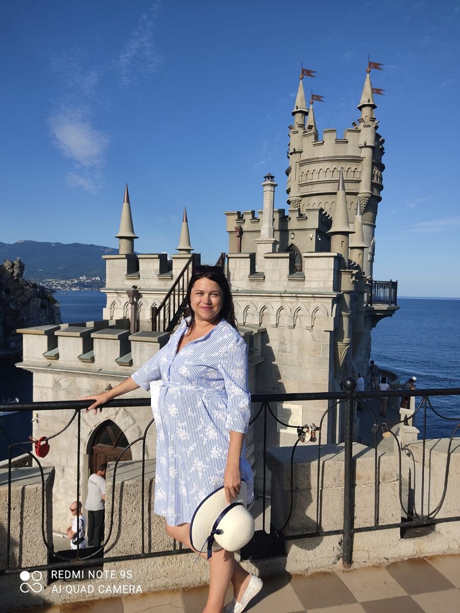 До родов меньше трех недель. Ездили в морской круиз в Ялту