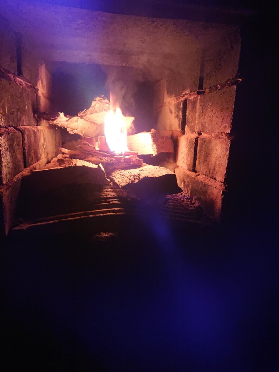 Розжиг юбилейного пламени с фонариком