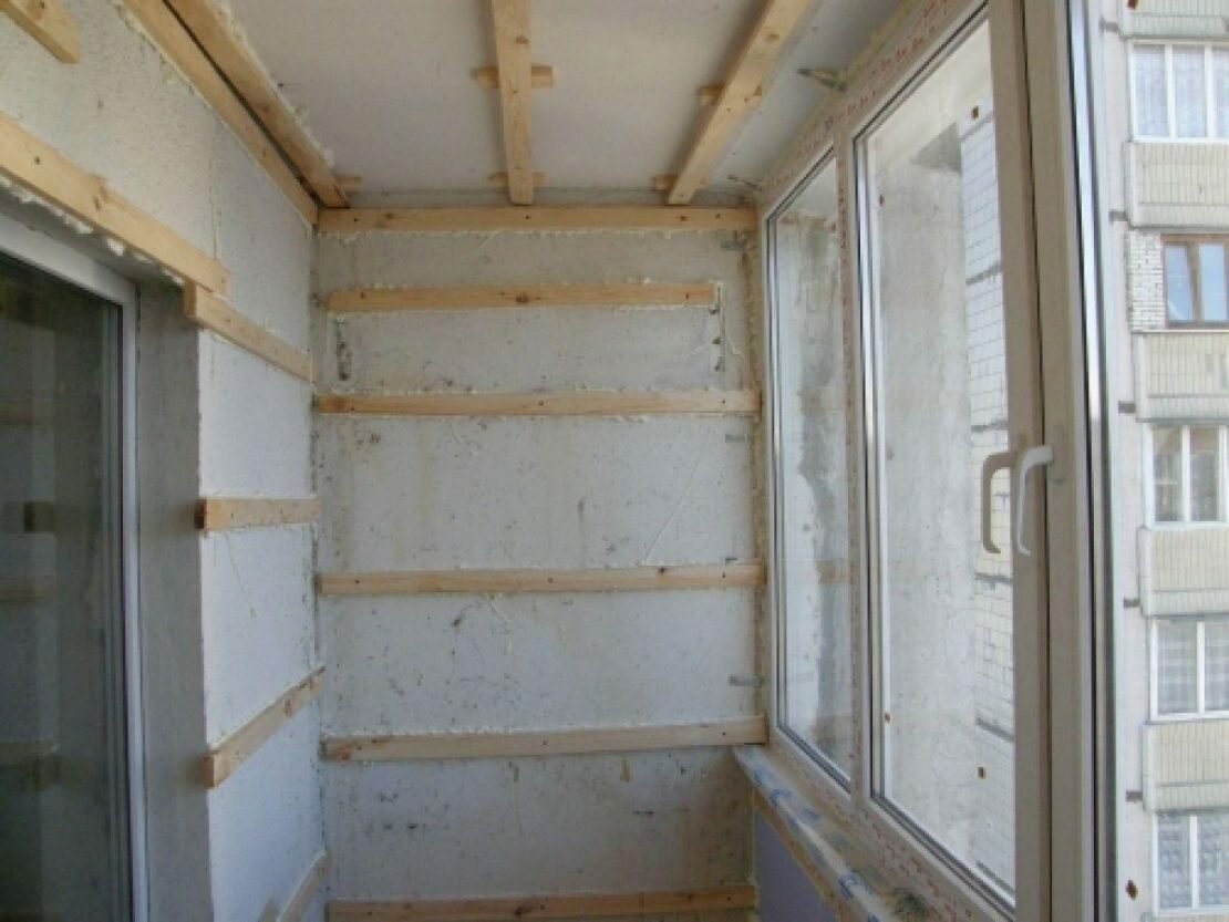 Внутренняя обшивка балкона, лоджии деревянной вагонкой. Цена Киев 06.11.2023
