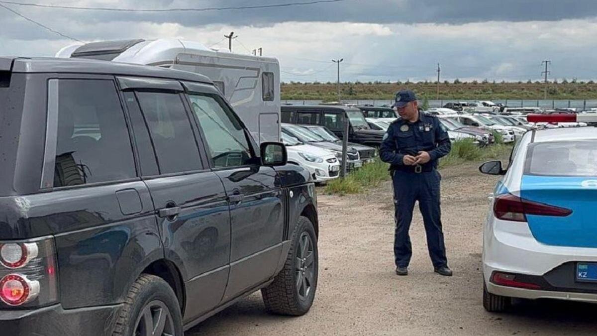    Машины на штрафстоянке:пресс-служба КГД МФ РК