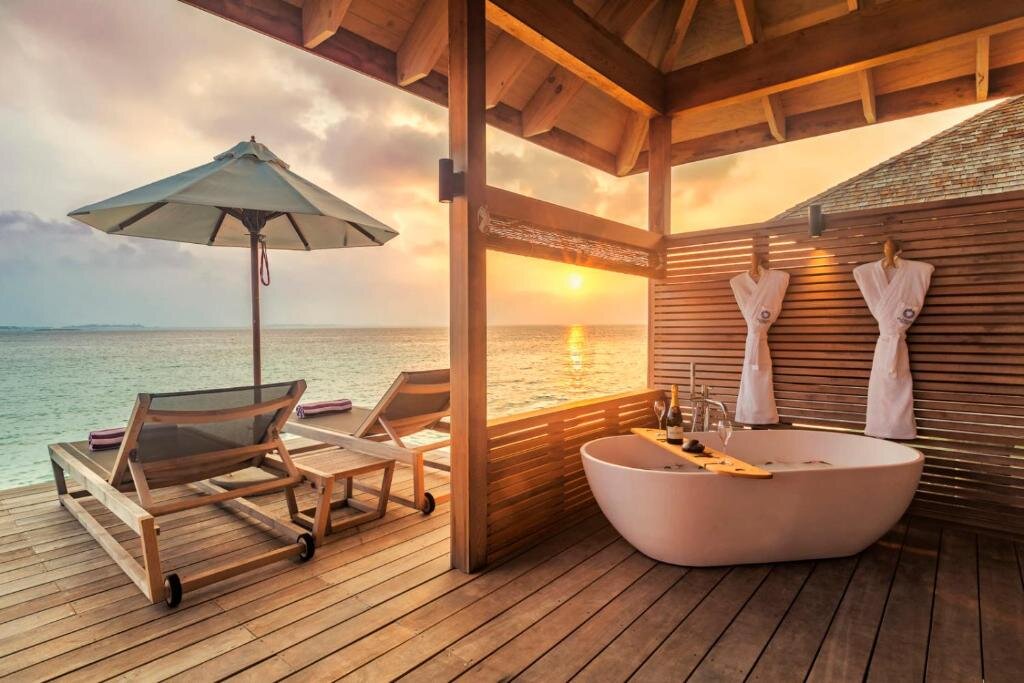 Ayada Maldives качели