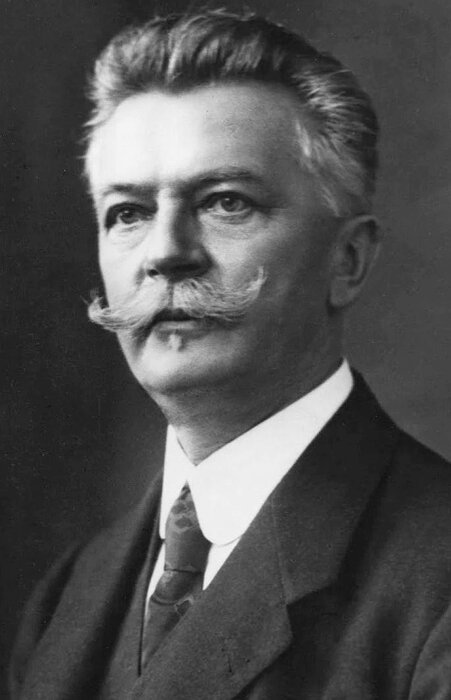 Основатель компании Swarovski Даниэль Сваровски. / Фото: www.girlstales.ru