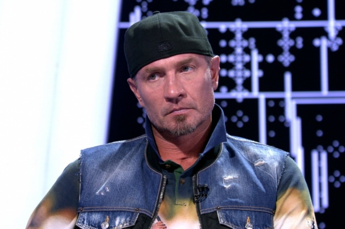    Роман Костомаров