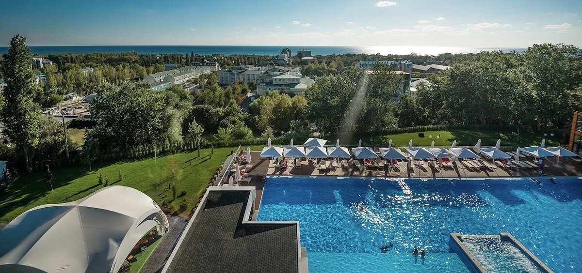 Вид из отеля Beton Brut Hotel 4*