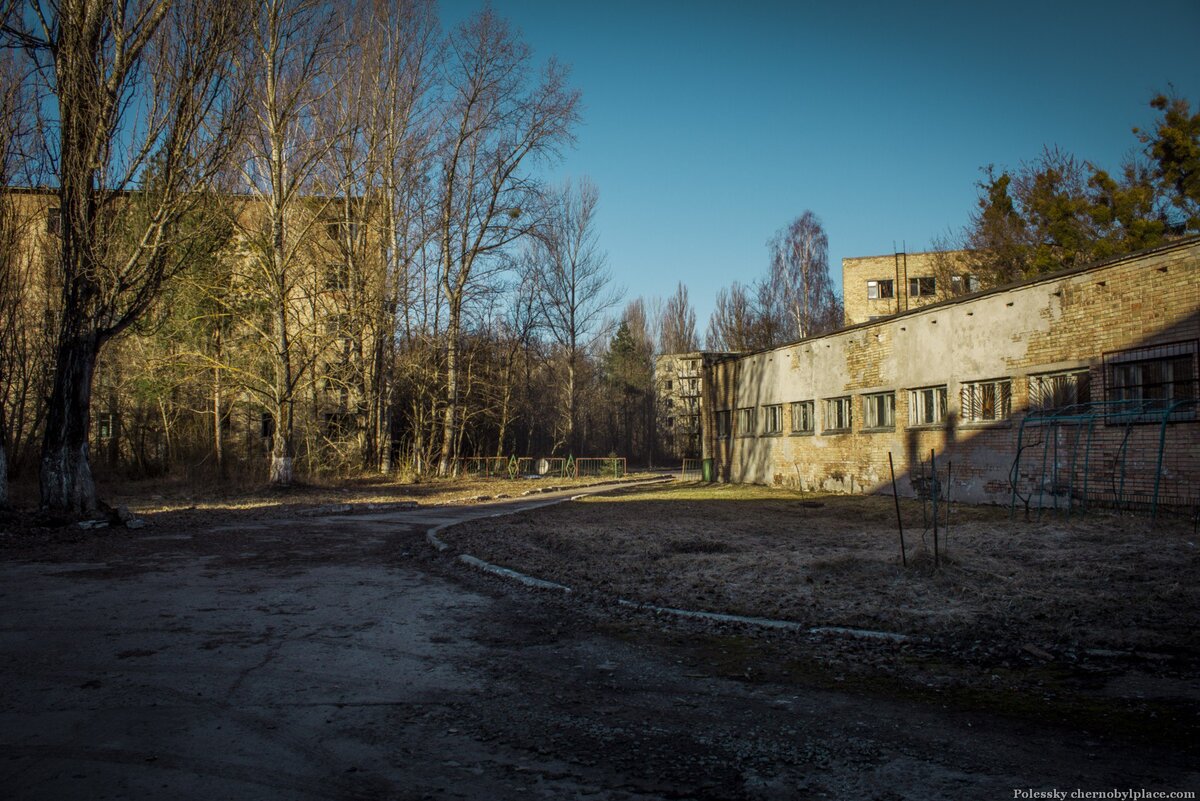 Живут ли сейчас в припяти. Спецпрачечная в Припяти. Прачечная Припять. Припять Прачечная до аварии. Спецпрачечную Припяти закрыли.