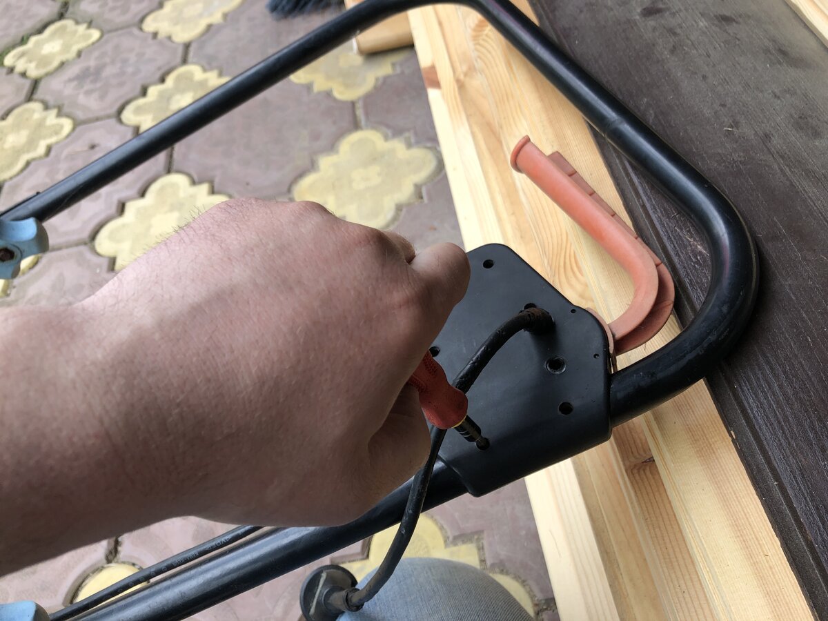 Разбираю газонокосилку