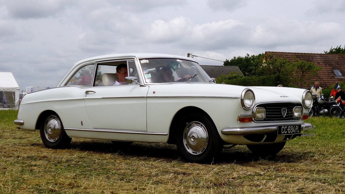 Peugeot 404 Coupe (1963-69): Симпатичный и довольно редкий 