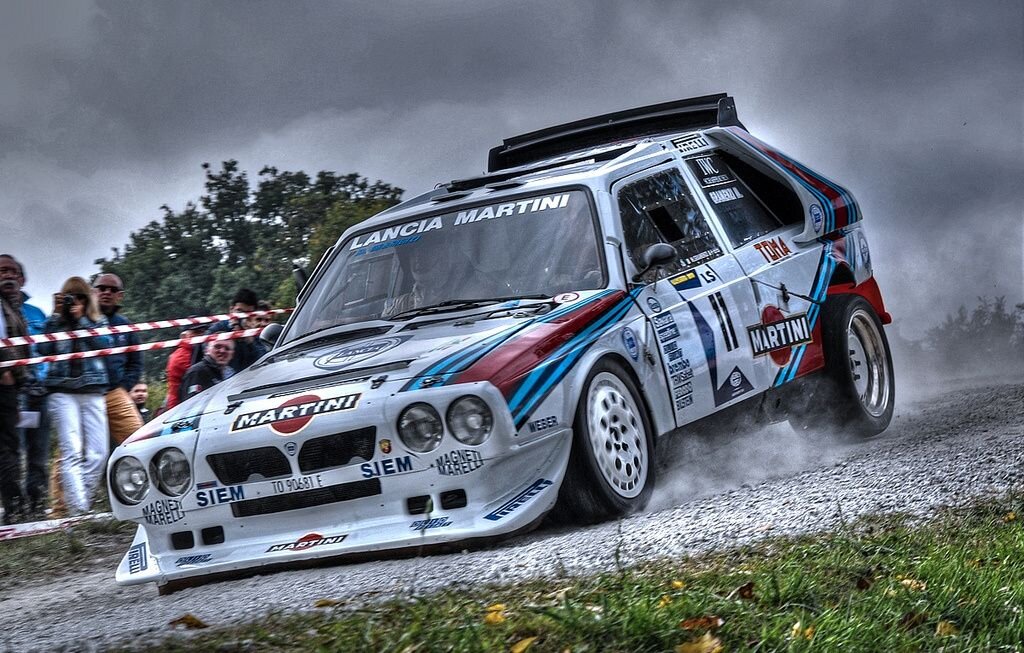 Lancia delta s4 sales