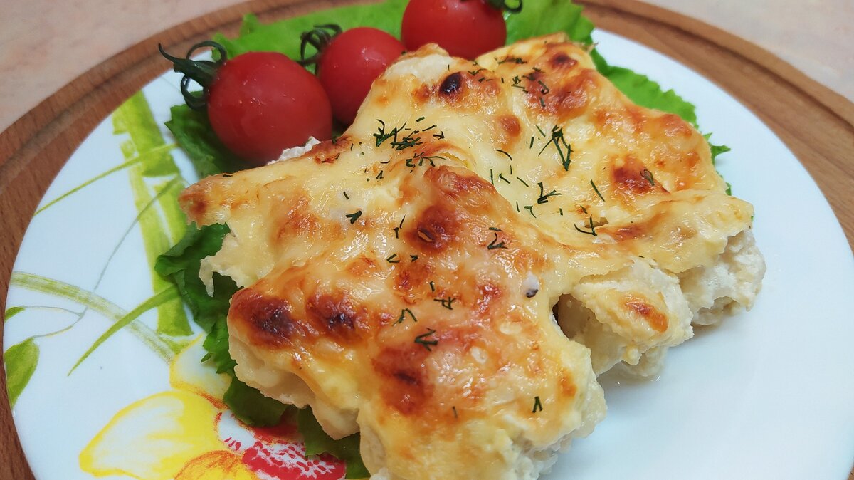 Запеченная рыба с капустой. Да, необычно, но невероятно вкусно