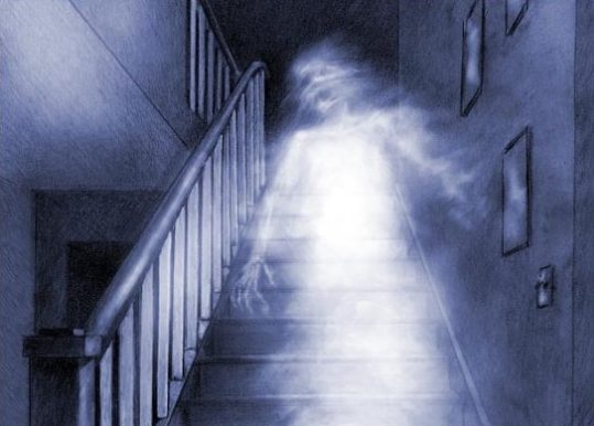 Полтергейст похож на сгусток энергии, который напоминает человека.