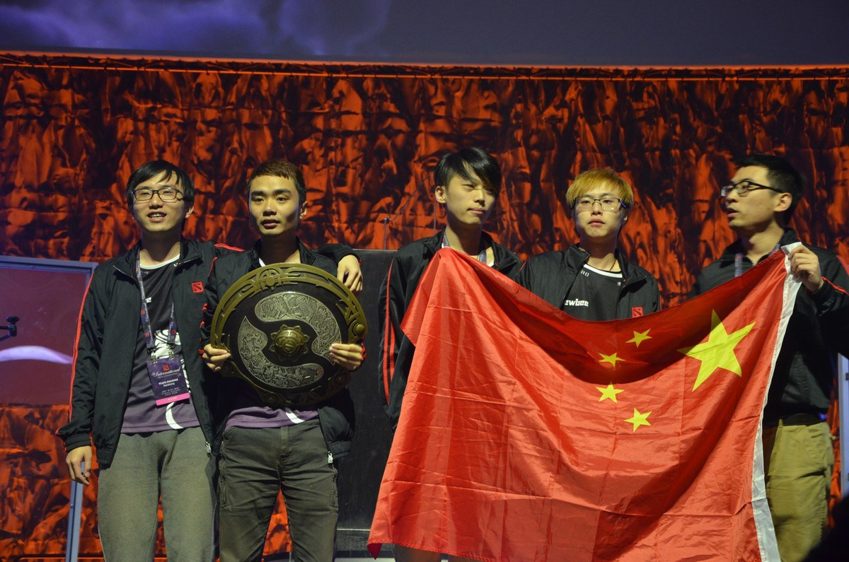 Newbee 2014. The International 2014 чемпион. Интернешнл 2012. Интернешнл 4.