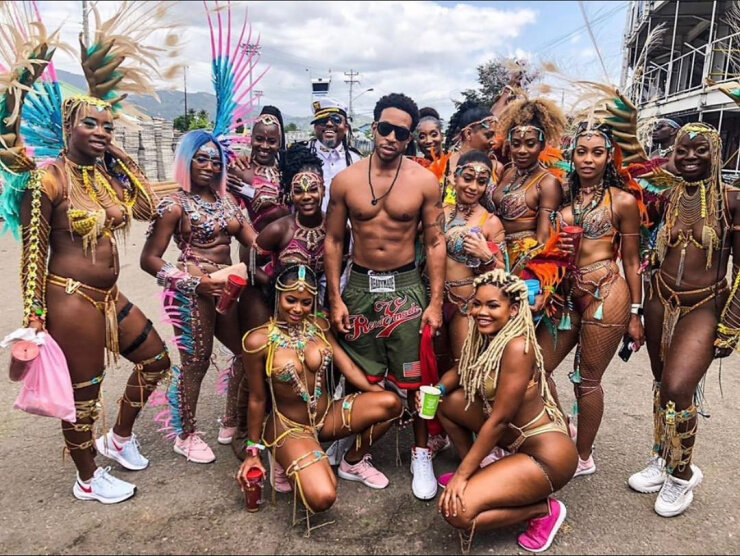 Ники Минаж и Лудакрис популяризируют карнавал на Тринидаде и Тобаго