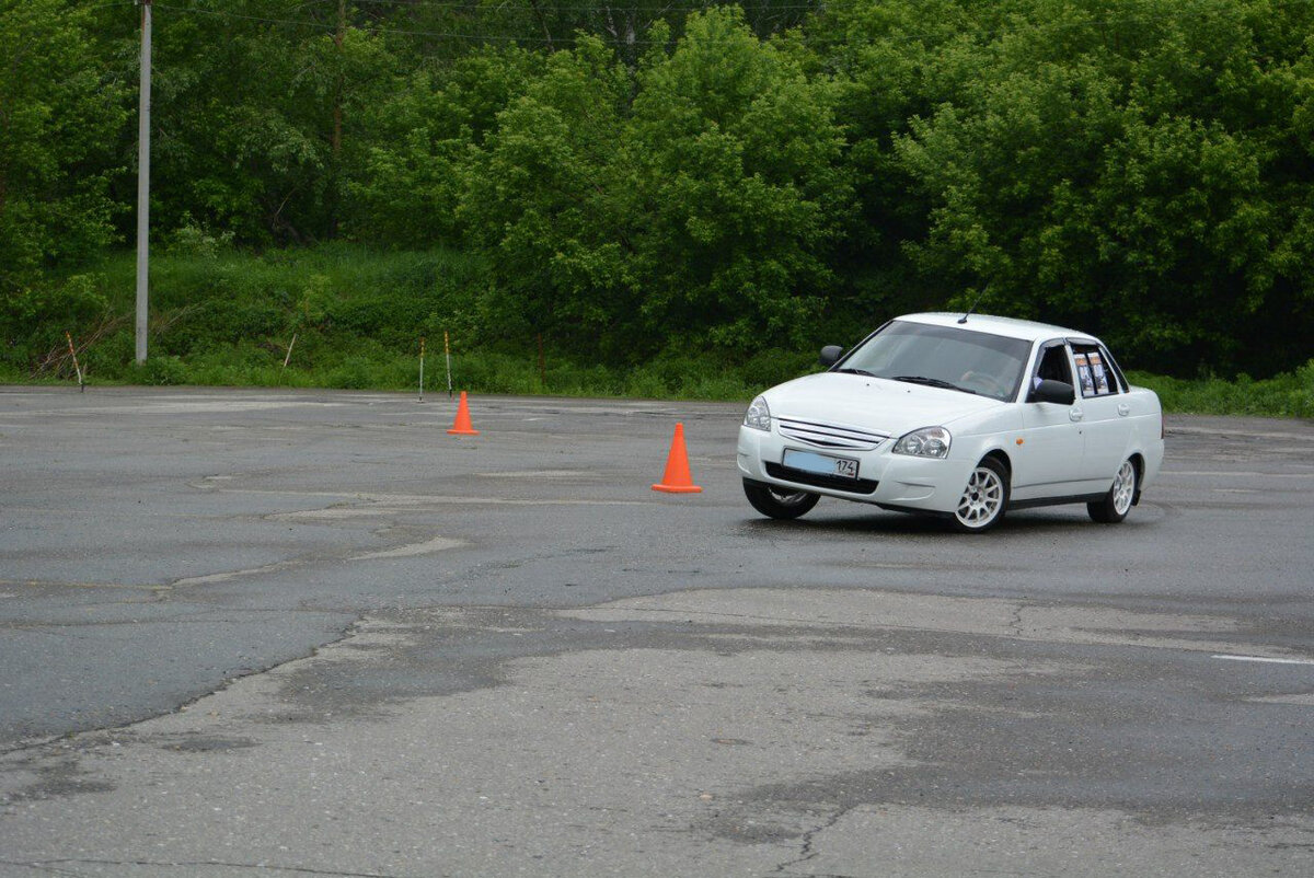 За рулем Олесы Тютева (фото из домашнего архива О. Тютевой)