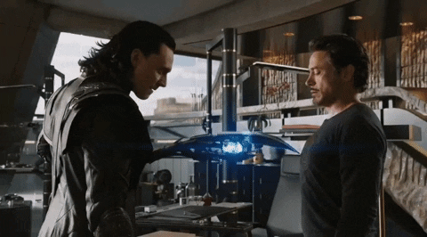 Сцена из первых "Мстителей"