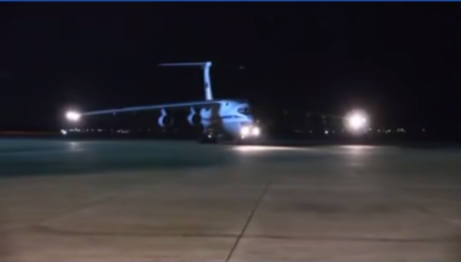 Самолёт, прибывший в Италию из России, коронавирус.