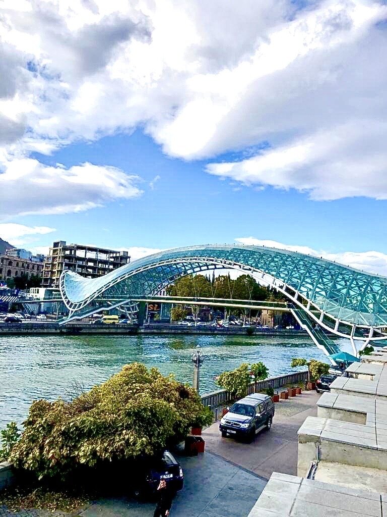            Тбилиси, река Кура. Фото из личного архива.