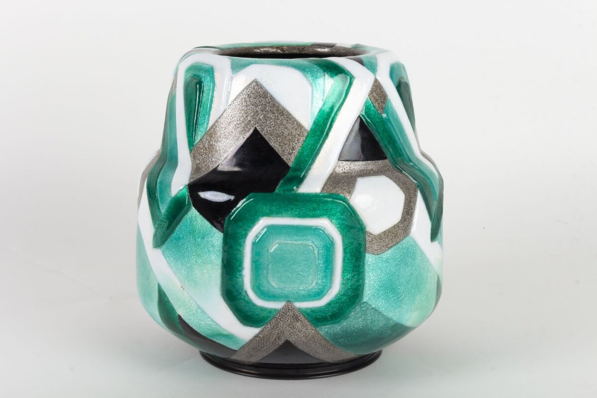 Камиль Форе/Camille Fauré, ваза, 1930, горячая эмаль, медь. Лимож, Франция. Галерея "French Cab", Баржоль,официальный сайт - www.1930.fr