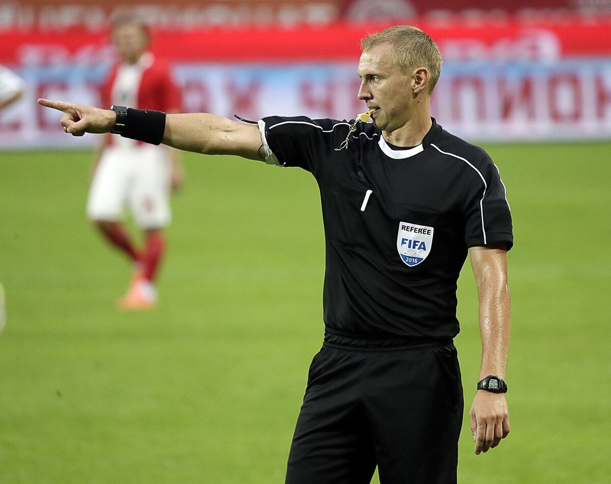 Судья Сергей Иванов