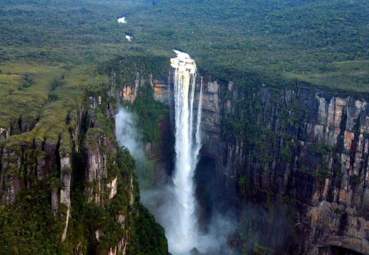 самый высокий водопад мира. Источник изображений: Яндекс. Картинки