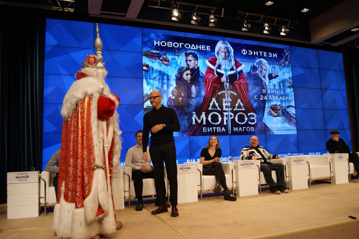 Дед Мороз с Фёдором Бондарчуком