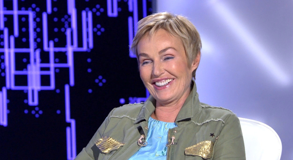 Лера кудрявцева ведущая. Ведущая лучшего радио карина рубинштейн в программе "l точка g". Лера кудрявцева секрет на милион. Лера кудрявцева. Программа леры.