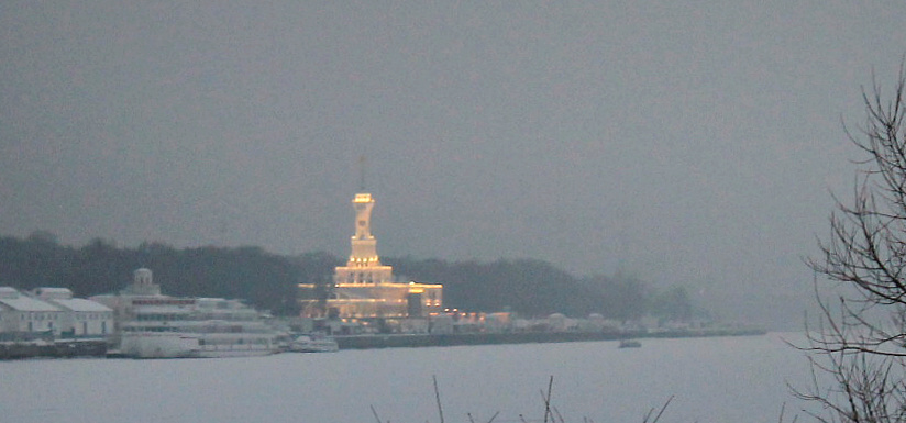 Фотография памятника архитектуры, сделанная автором канала