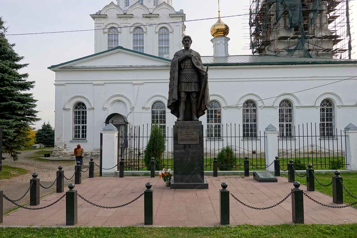 Владимирская область. Александров. Памятник Александру Невскому