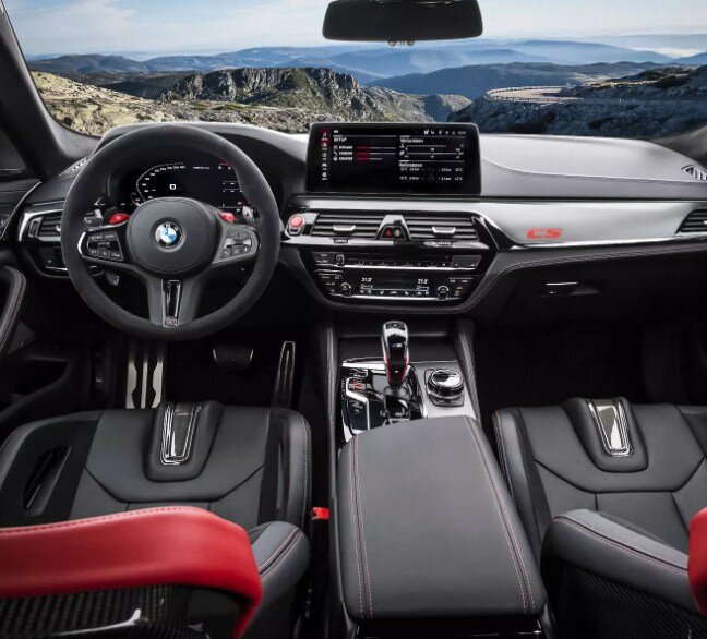 Салон BMW M5 CS 2021