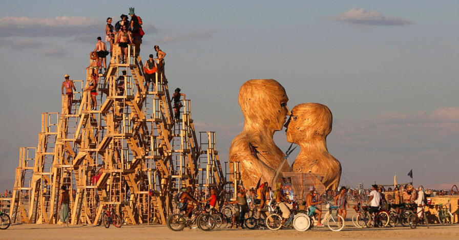 Фото: donttakefake.com