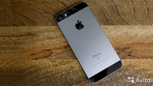iPhone SE Space Grey